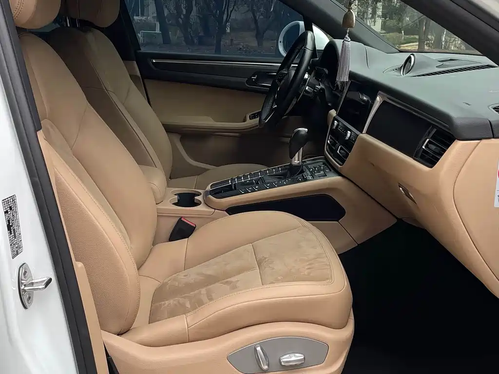 Macan 2018 Macan 2.0T купить на сайте DeffCars