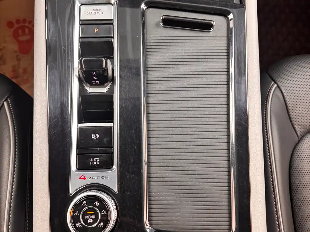 Touron 2021 380TSI four-wheel drive luxury version купить на сайте DeffCars