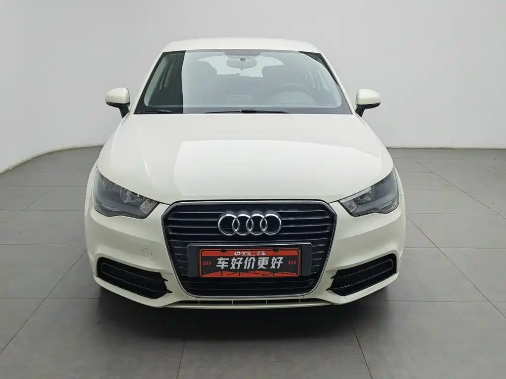 Audi A1 2012 1.4 TFSI Urban купить на сайте DeffCars