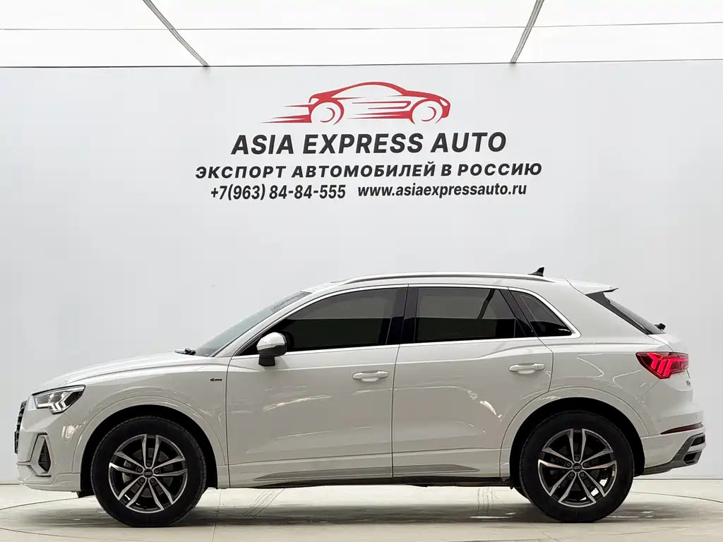 Audi Q3 2022 35 TFSI aggressive and dynamic купить на сайте DeffCars