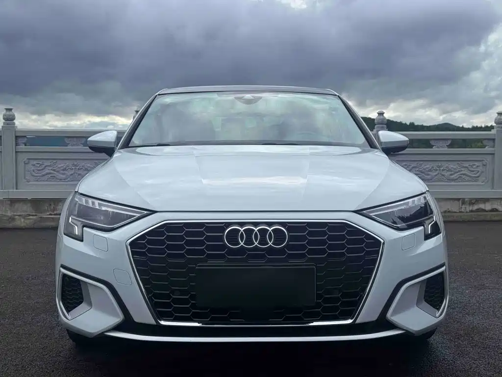 Audi A3 2021 Sportback 35 TFSI Luxury Elegant купить на сайте DeffCars