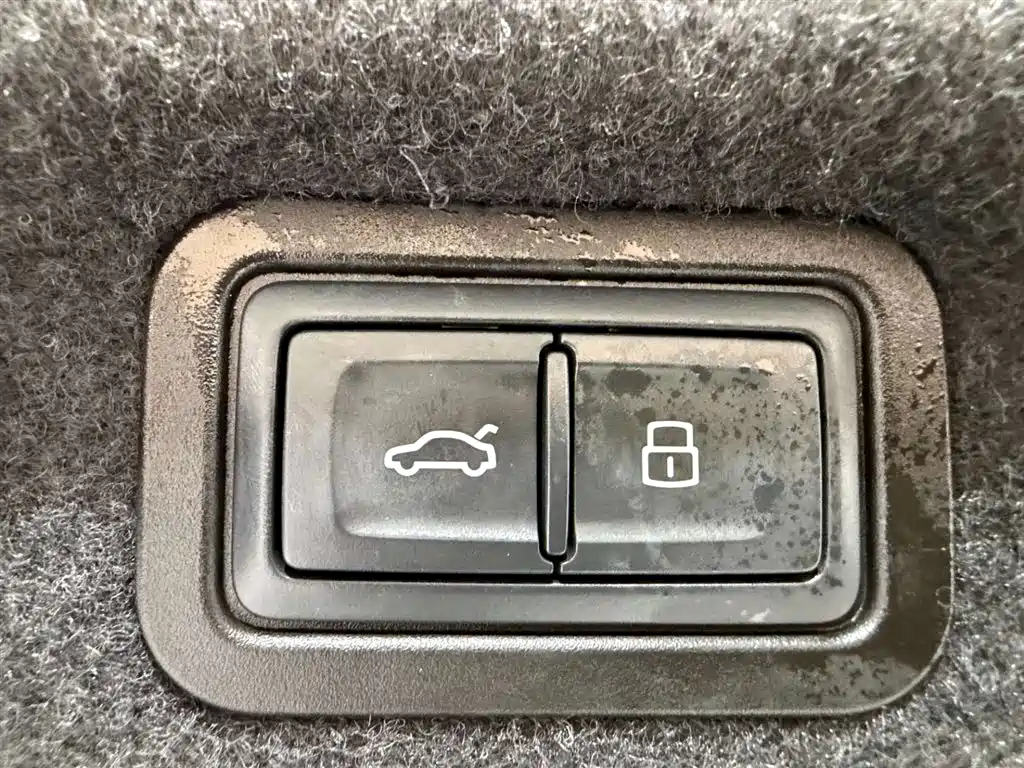 Audi A7L 2024 45TFSI S-line Dream Building Liquid Crystal Package купить на сайте DeffCars