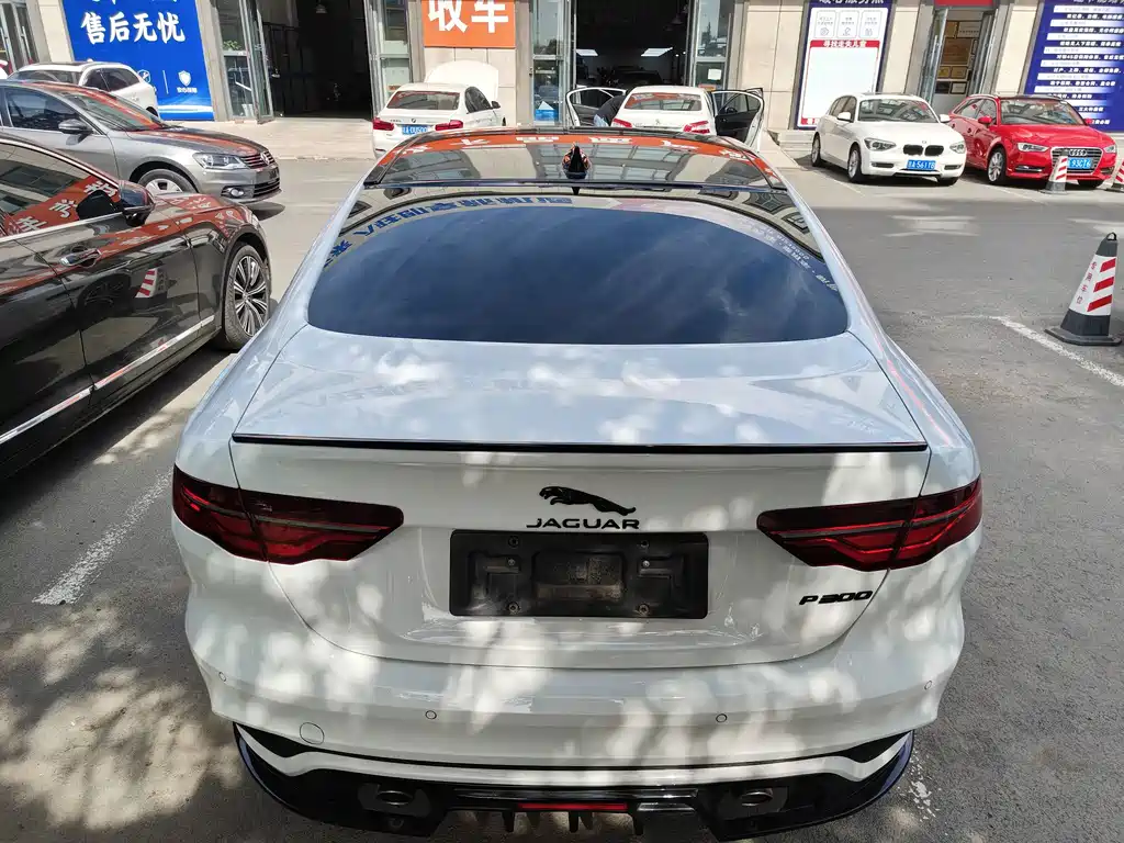 Jaguar XEL 2020 2.0T 200PS R-DYNAMIC Youth Sports Edition купить на сайте DeffCars