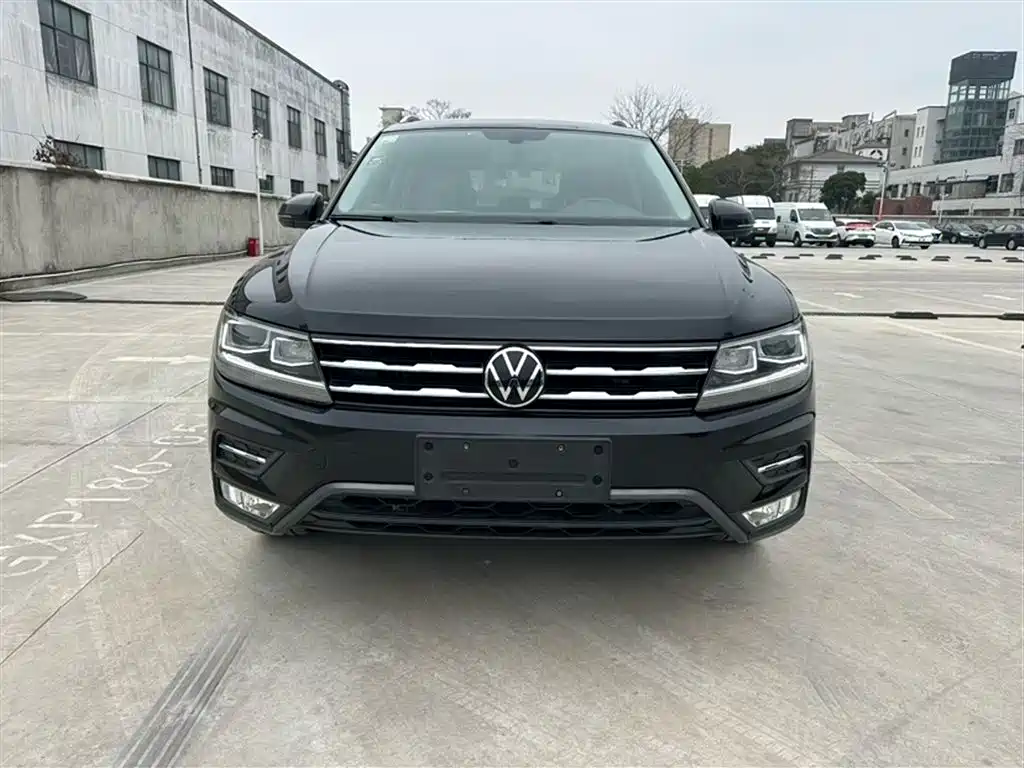 Tiguan L 2021 330TSI automatic two-wheel drive smart version купить на сайте DeffCars
