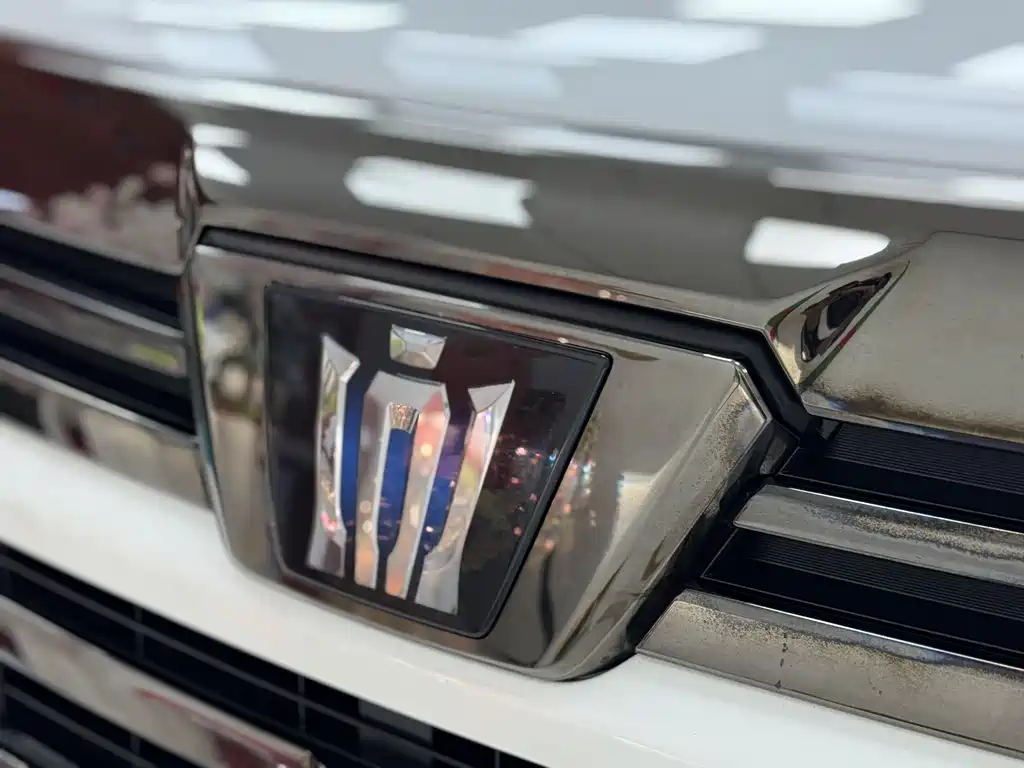 Wilfa 2023 Crown Dual Engine 2.5L HV Deluxe Edition купить на сайте DeffCars