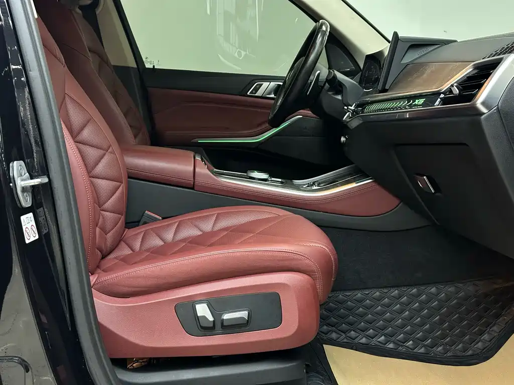 BMW X5 2023 xDrive 30Li M Sports Package купить на сайте DeffCars