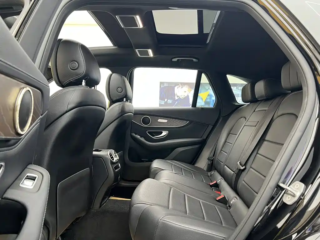 Mercedes-Benz GLC 2020 facelift GLC 260 L 4MATIC luxury model купить на сайте DeffCars