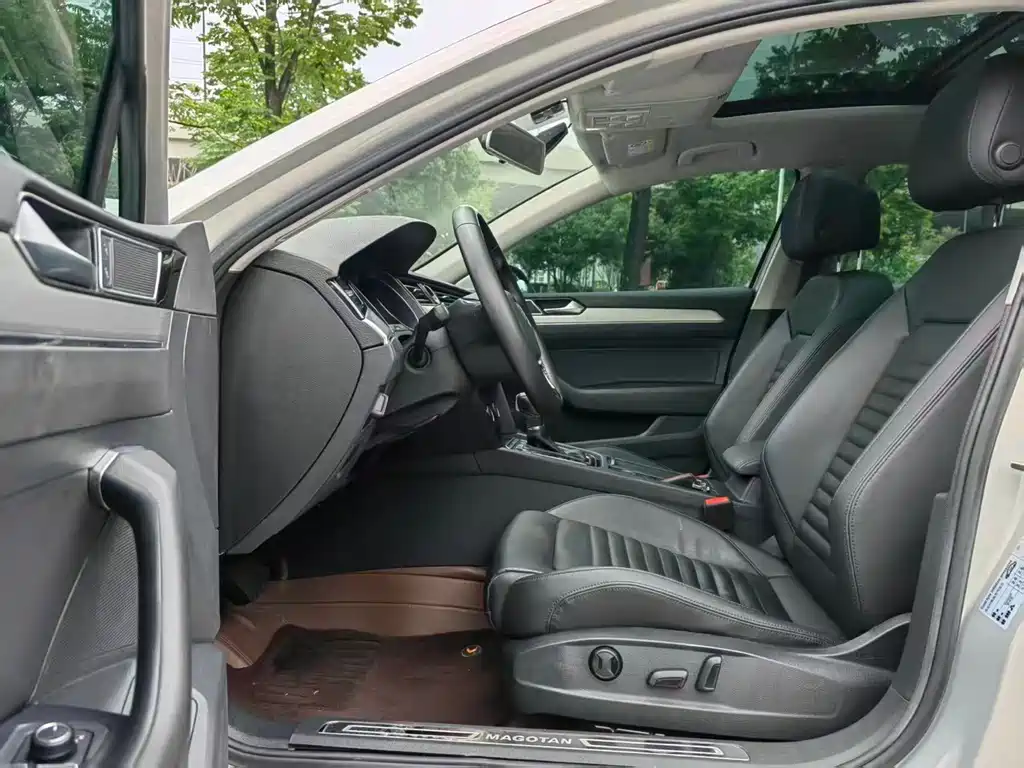 Magotan 2019 330TSI DSG leading model National VI купить на сайте DeffCars