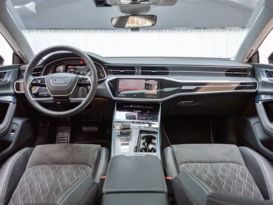 Audi A7L 2024 45 TFSI quattro luxury model купить на сайте DeffCars