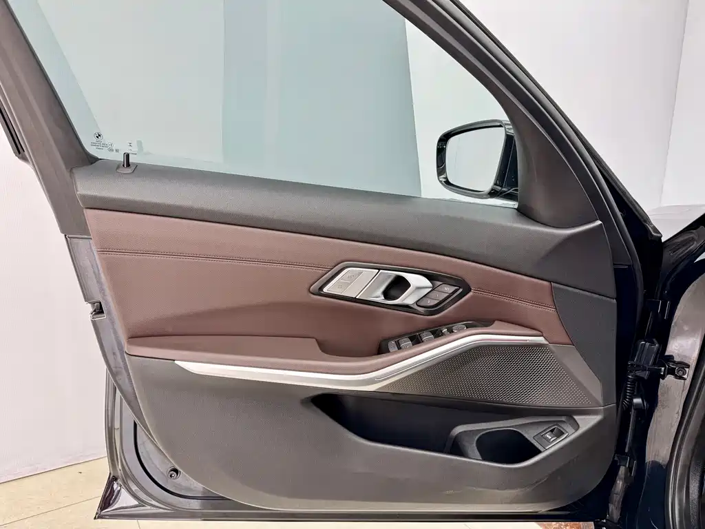 BMW 3 Series 2022 325Li M Sports Package купить на сайте DeffCars