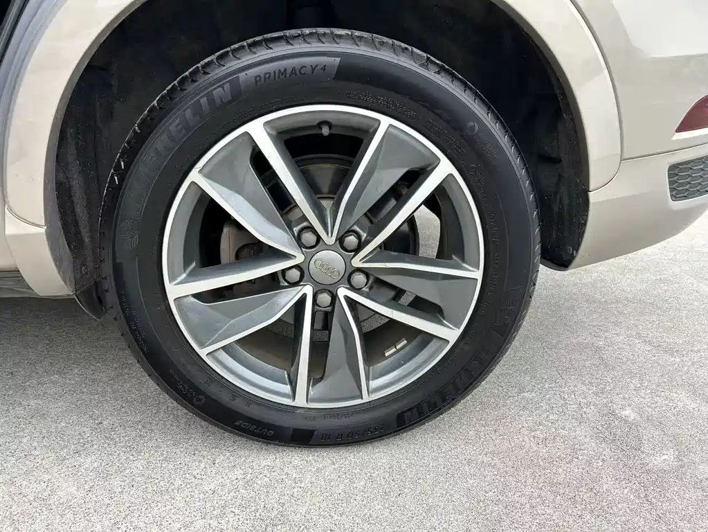 Audi Q3 2018 30th Anniversary Model 35 TFSI Sports купить на сайте DeffCars