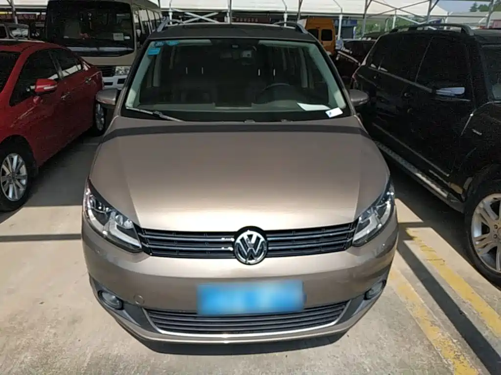 Touran 2015 1.4T DSG comfort version 5 seats купить на сайте DeffCars