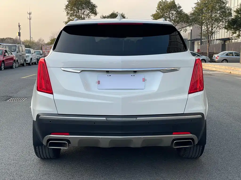 Cadillac XT5 2018 25T luxury model купить на сайте DeffCars