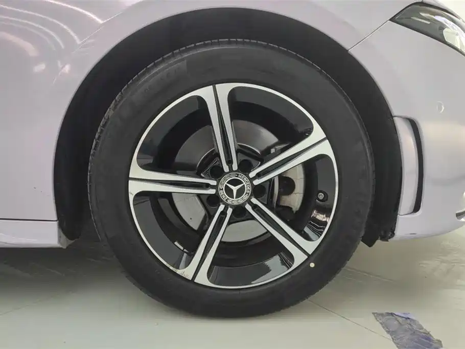 Mercedes-Benz A-Class 2022 Facelift A 200 L Sports Sedan Fashionable купить на сайте DeffCars