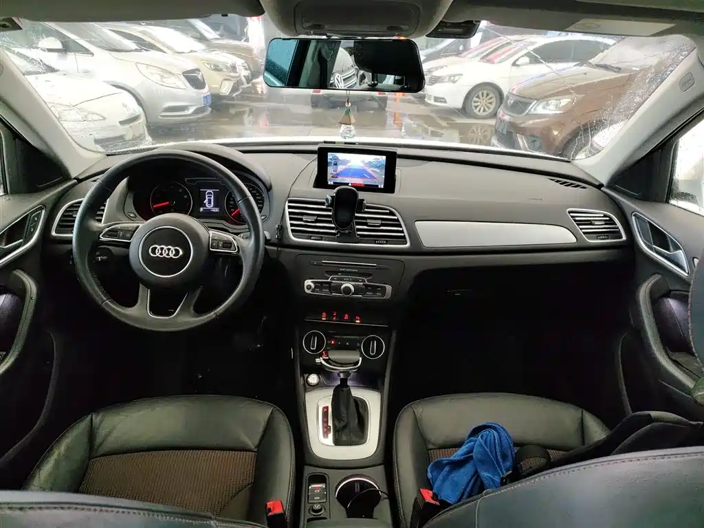 Audi Q3 2018 30th Anniversary Model 30 TFSI Fashion Model купить на сайте DeffCars