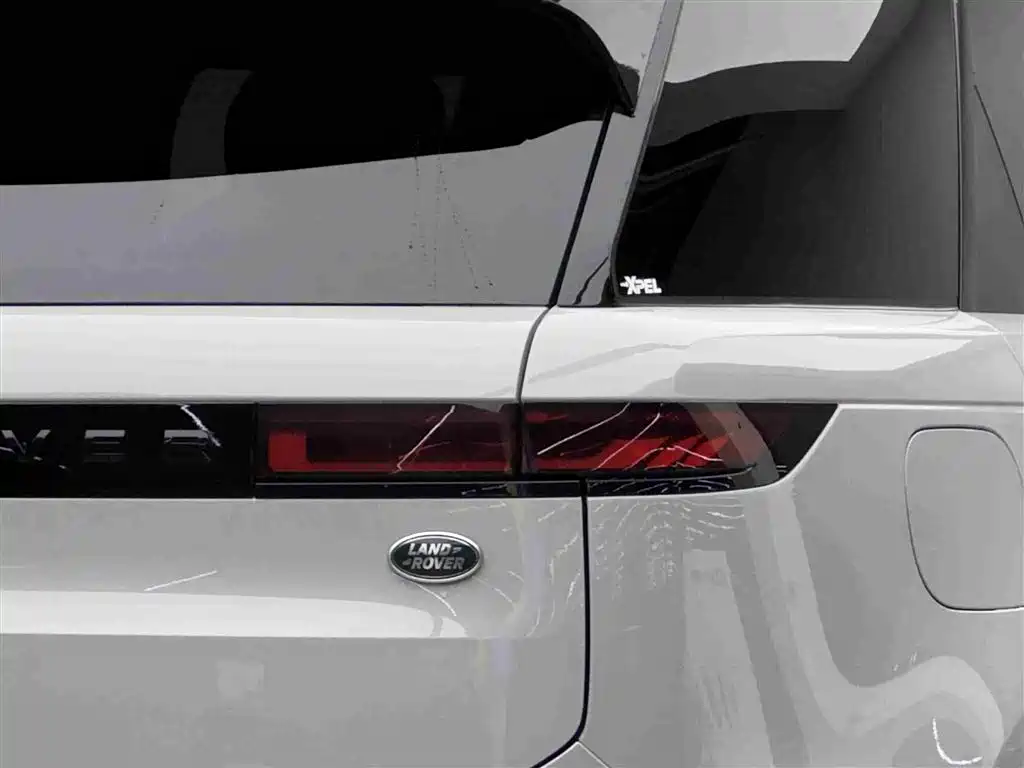 Range Rover Sport 2025 400PS Model Edition купить на сайте DeffCars