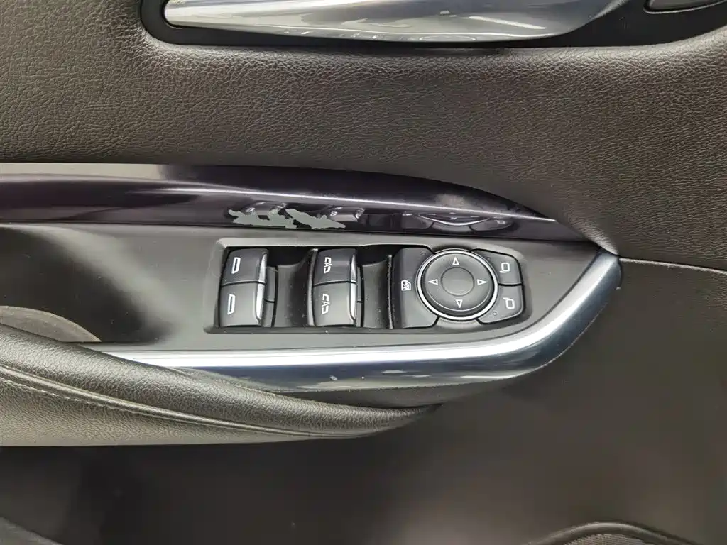 Cadillac XT4 2021 28T two-wheel drive technology купить на сайте DeffCars