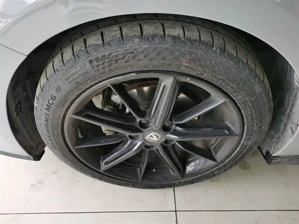 Changan UNI-V 2022 1.5T smart pilot model купить на сайте DeffCars