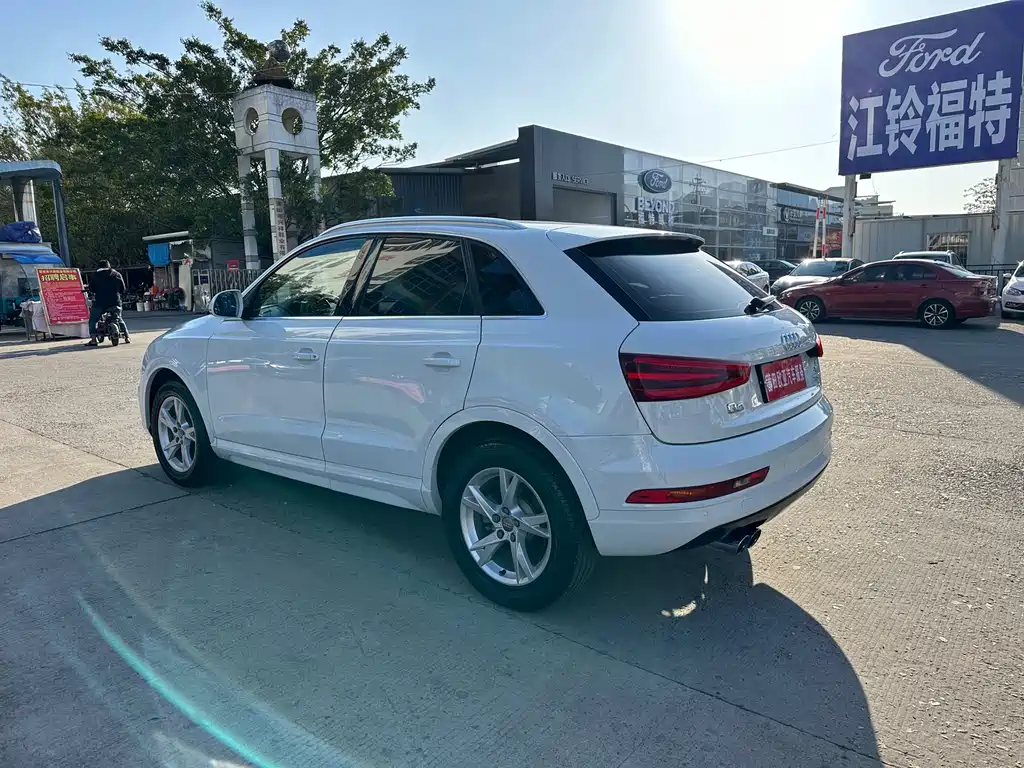 Audi Q3 2018 30th Anniversary Model 30 TFSI Fashion Model купить на сайте DeffCars