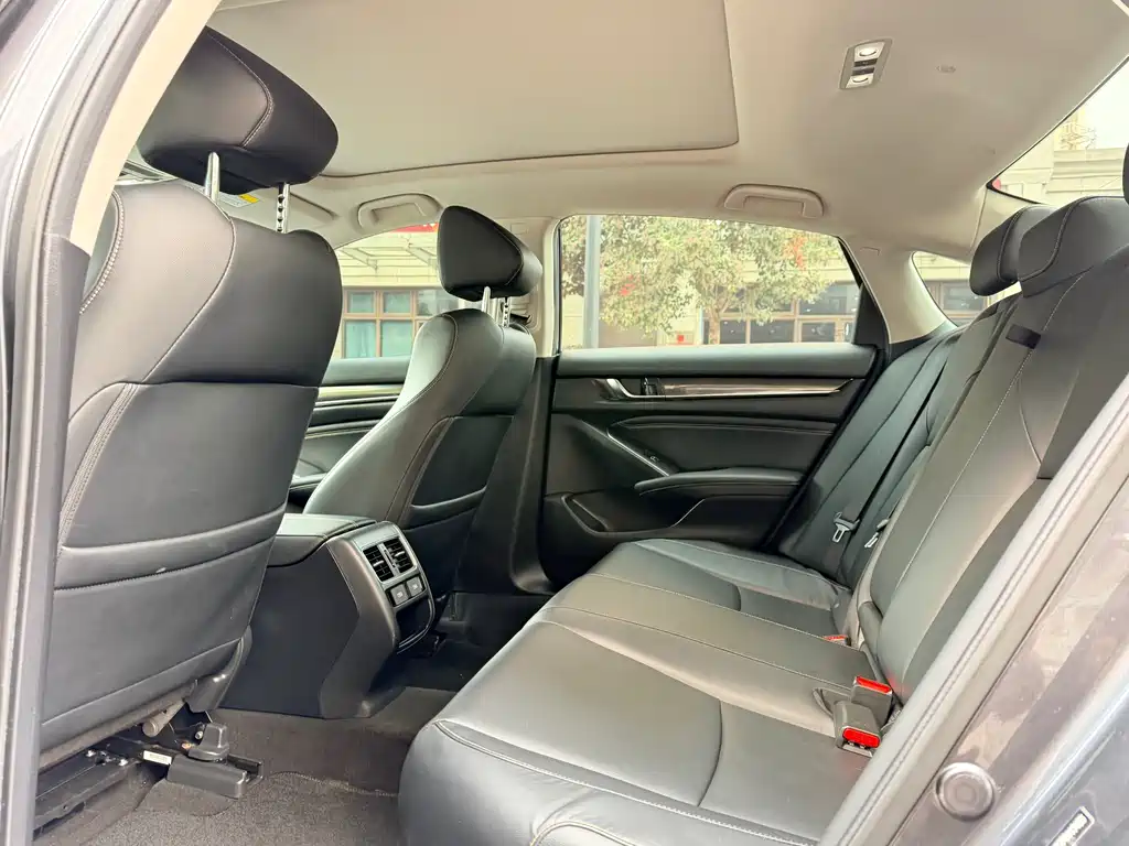 Accord 2022 260TURBO Magic Night Premium Edition купить на сайте DeffCars