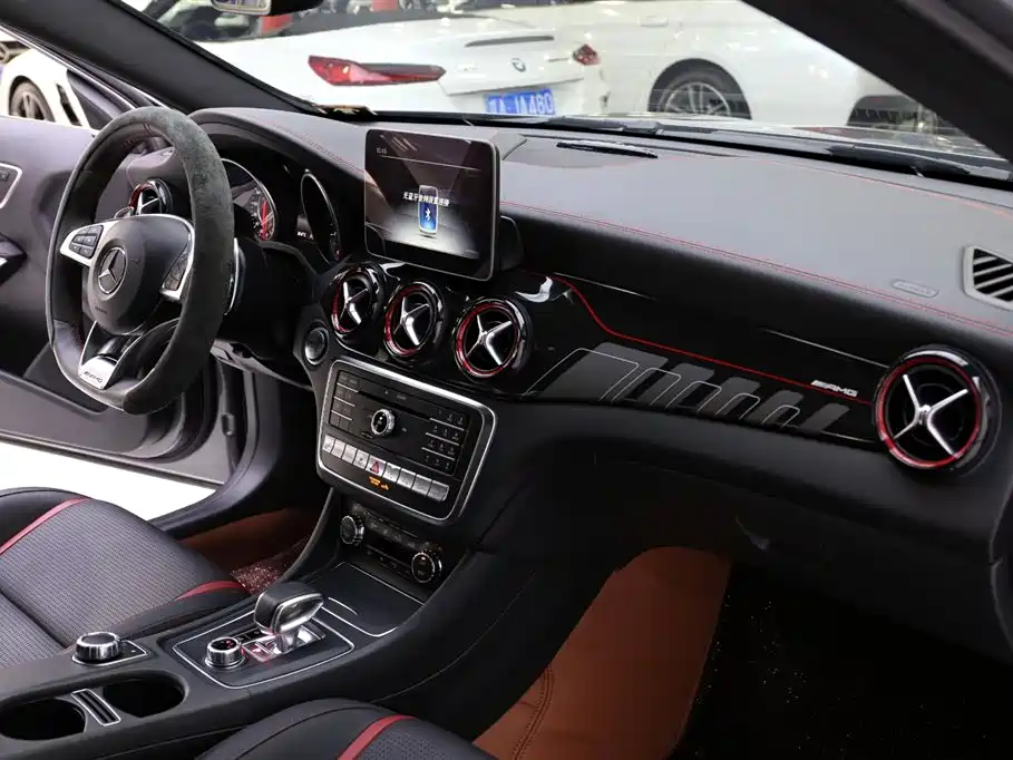 Mercedes-Benz GLA AMG 2017 facelift AMG GLA 45 4MATIC купить на сайте DeffCars