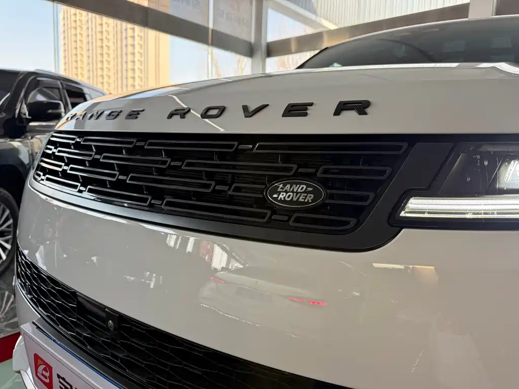 Range Rover Sport 2024 400PS Dynamic SE купить на сайте DeffCars