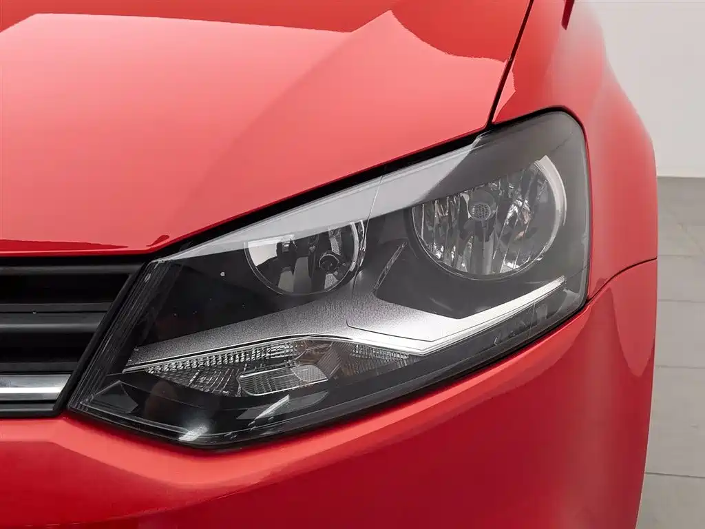 Polo 2018 1.5L automatic safe driving model купить на сайте DeffCars