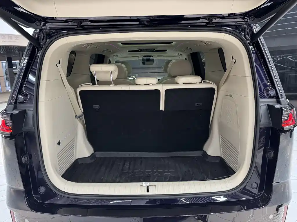 Lantu Dreamer 2022 Low Carbon Version Dream+Smart Package купить на сайте DeffCars