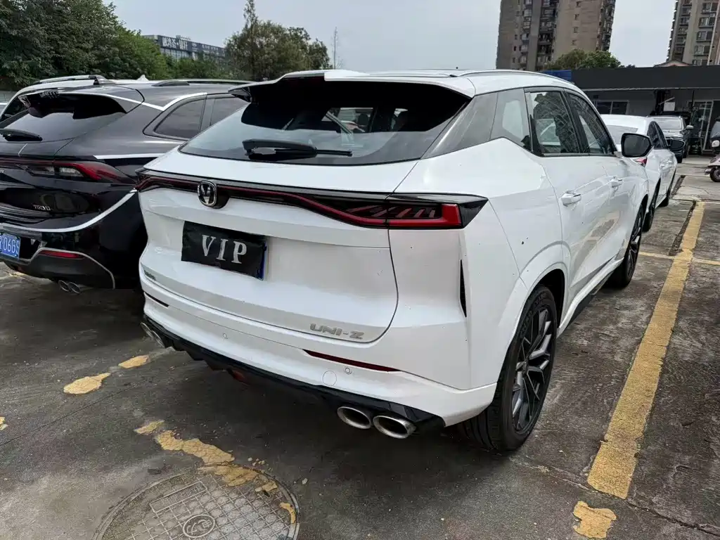 Changan UNI-Z 2025 1.5T premium model купить на сайте DeffCars