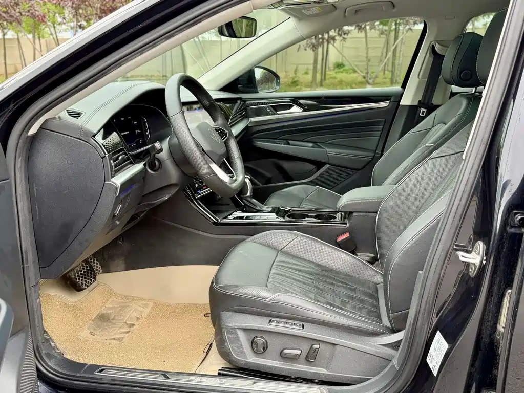 Passat 2023 facelift 330TSI Starry Sky Premium Edition купить на сайте DeffCars
