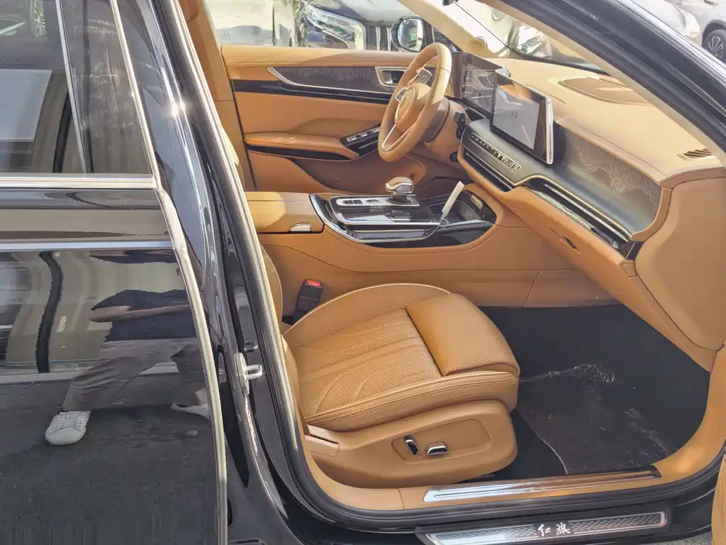 Hongqi H9 2025 2.0T two-wheel drive Qixiang luxury business version 5 seats купить на сайте DeffCars