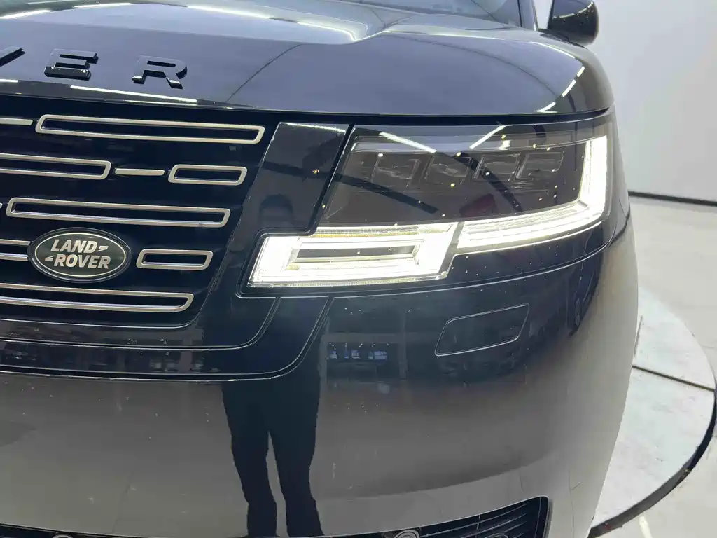 Range Rover 2023 3.0 L6 400PS Seven-seater Extended Edition купить на сайте DeffCars