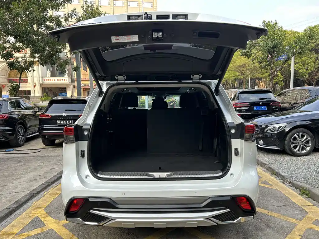 Highlander 2022 dual engine 2.5L two-wheel drive premium version 7 seats купить на сайте DeffCars
