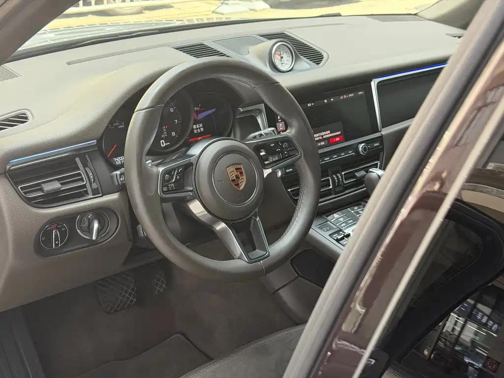 Macan 2020 Macan 2.0T купить на сайте DeffCars