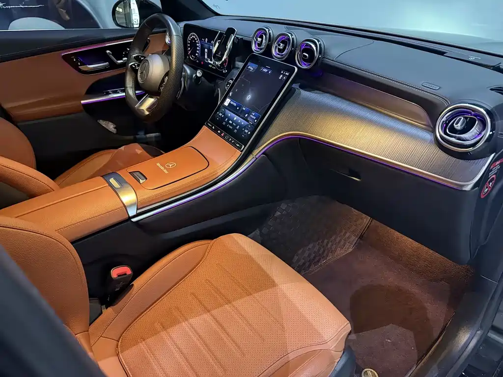 Mercedes-Benz GLC 2024 GLC 260 L 4MATIC luxury model 5 seats купить на сайте DeffCars