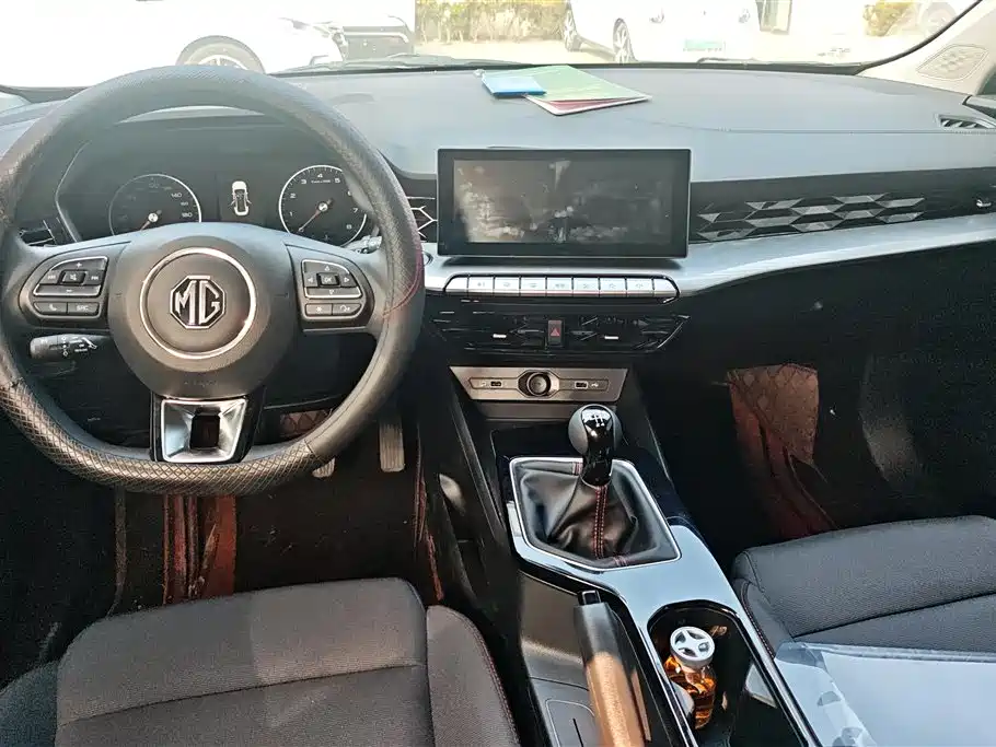 MG5 2023 180DVVT manual fashion version купить на сайте DeffCars