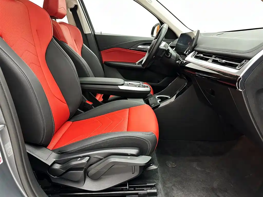BMW X1 2023 sDrive20Li X Design Package купить на сайте DeffCars