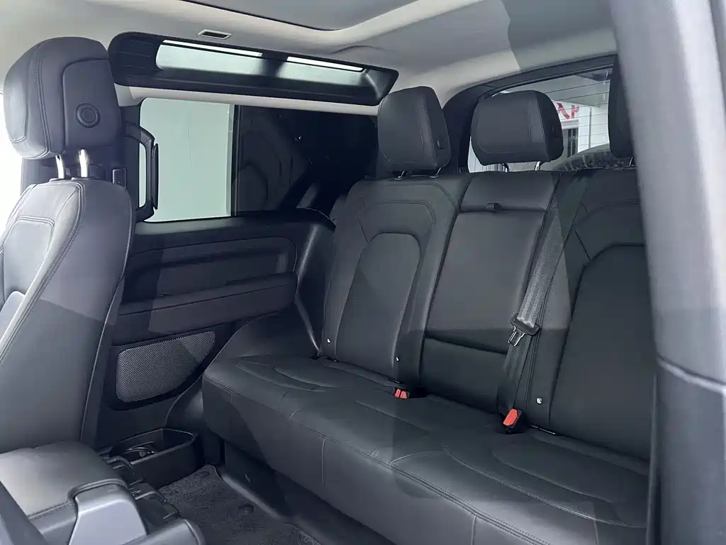 Land Rover Defender 2023 facelift 90 3.0T P400 XS купить на сайте DeffCars