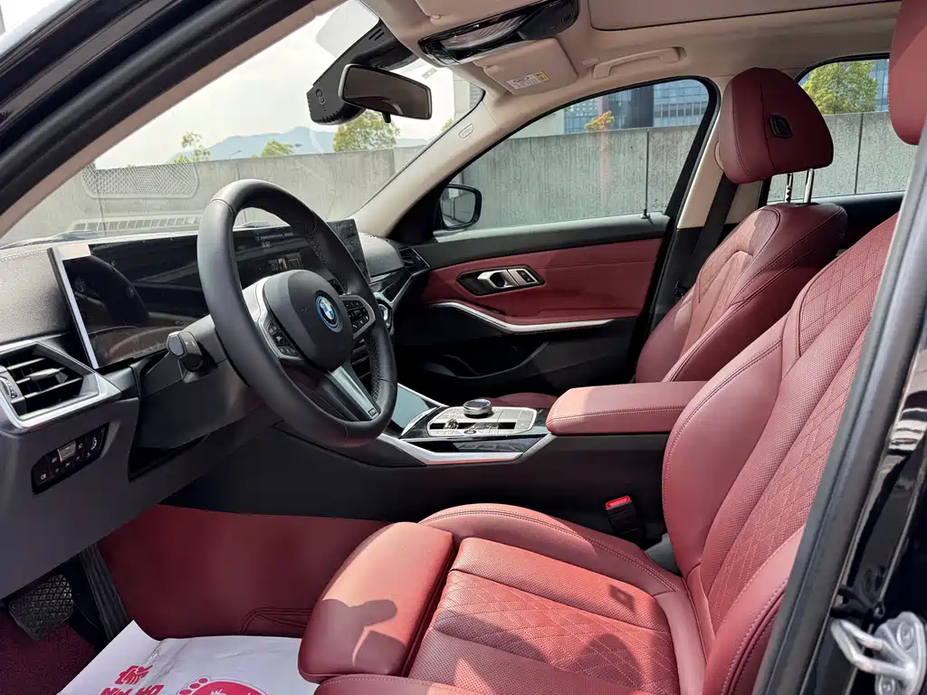 BMW i3 2022 eDrive 35 L купить на сайте DeffCars