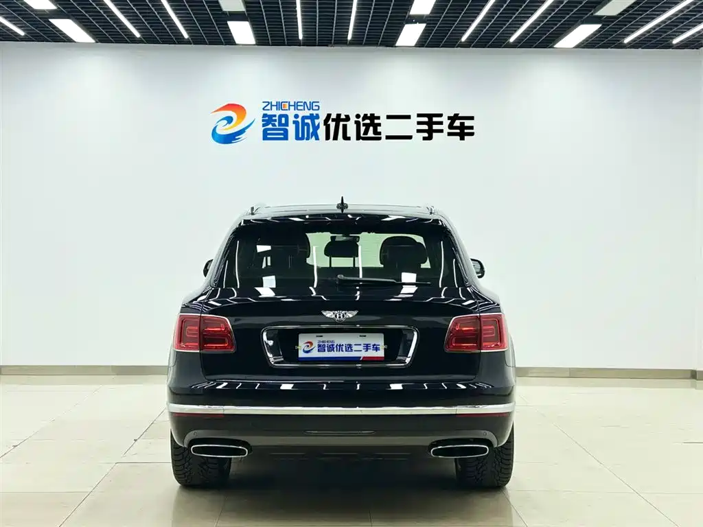 Bentayga 2016 6.0T Standard Edition купить на сайте DeffCars