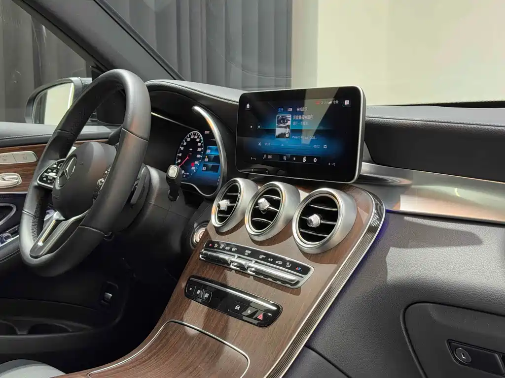 Mercedes-Benz GLC 2020 GLC 300 L 4MATIC luxury model купить на сайте DeffCars