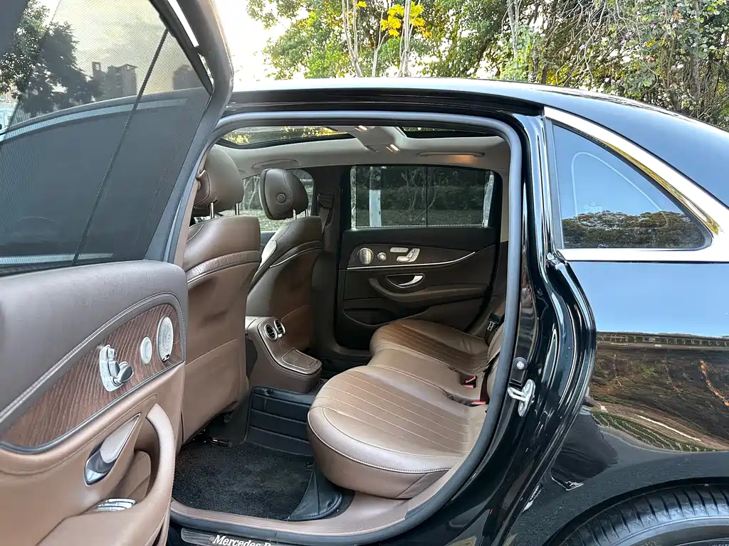 Mercedes-Benz E-Class 2022 E 300 L Luxury Model купить на сайте DeffCars