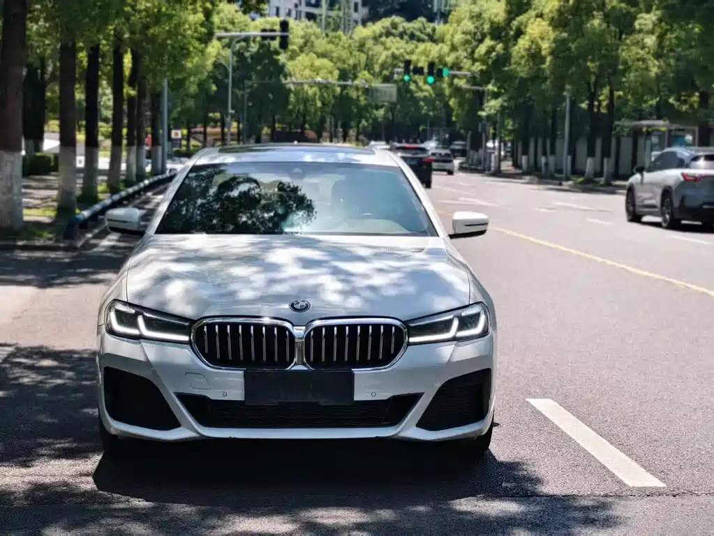 BMW 5 Series 2021 525Li M Sports Package купить на сайте DeffCars