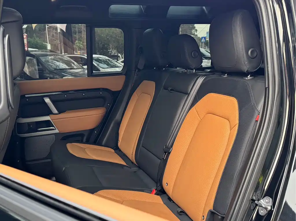 Land Rover Defender 2023 facelift 110 3.0T P400 X-DYNAMIC HSE купить на сайте DeffCars