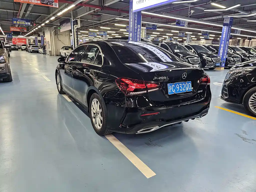 Mercedes-Benz A-Class 2022 Facelift A 200 L Sports Sedan Fashionable купить на сайте DeffCars