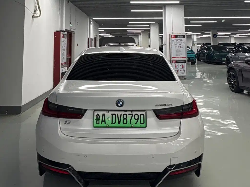 BMW i3 2024 eDrive 35 L купить на сайте DeffCars