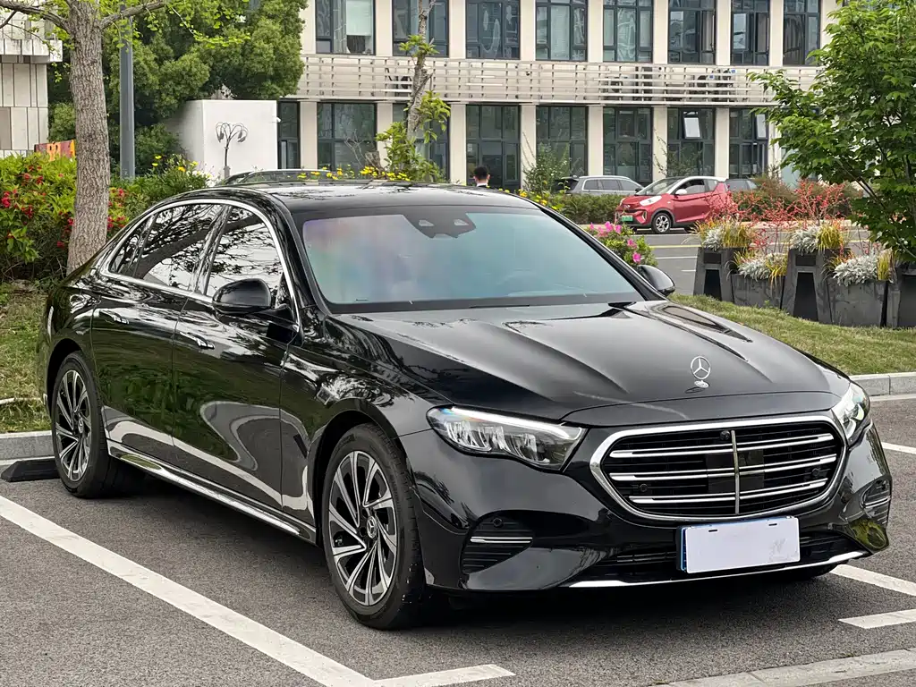 Mercedes-Benz E-Class 2024 E 300 L Luxury Model купить на сайте DeffCars