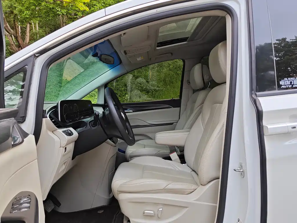 Buick GL8 2023 ES Lu Zun Comfort Type купить на сайте DeffCars
