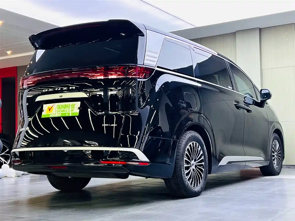 Denza D9 2024 DM-i 980 four-wheel drive premium model купить на сайте DeffCars