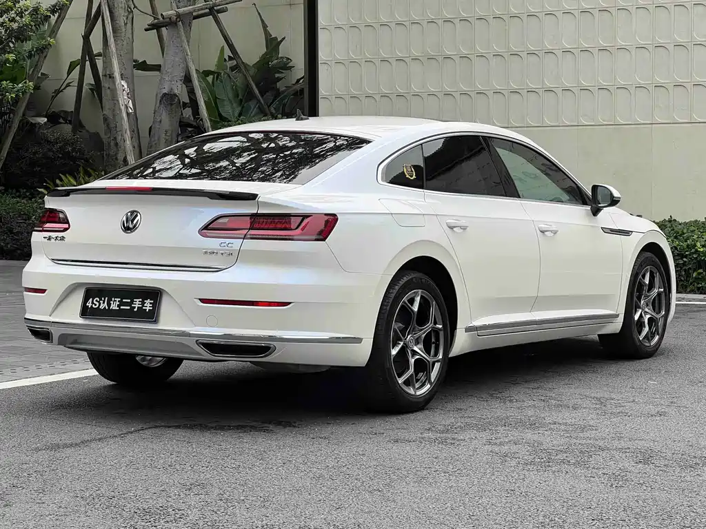 FAW-Volkswagen CC 2020 330TSI Charming Edition National VI купить на сайте DeffCars